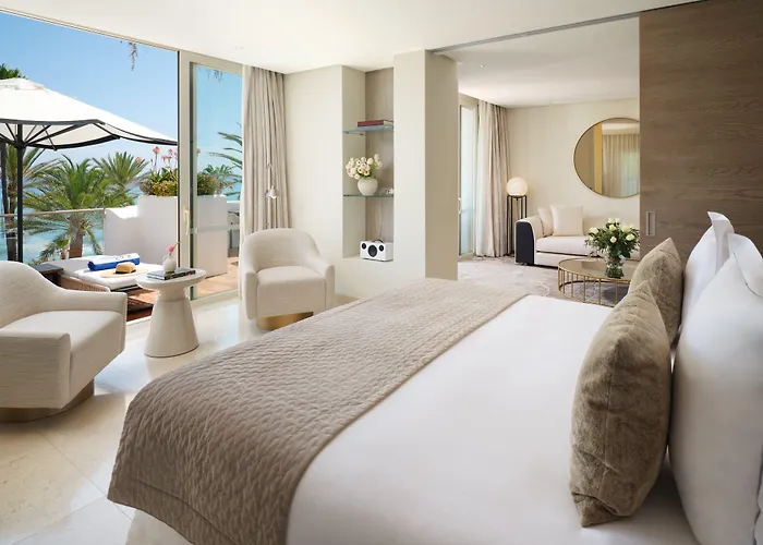 Hotel Puente