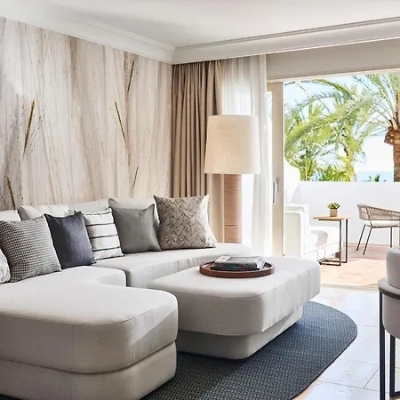 Готель Puente Romano Beach 5*